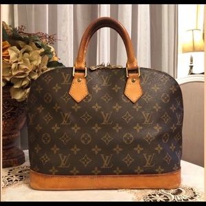 Authentic Louis Vuitton Alma - Used